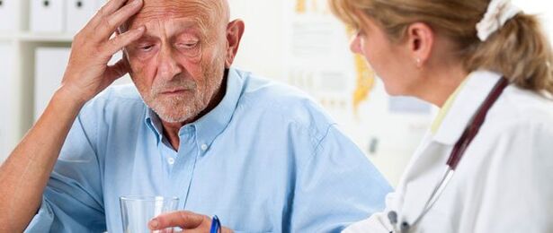 Un paciente con signos de prostatitis en consulta con un urólogo. 